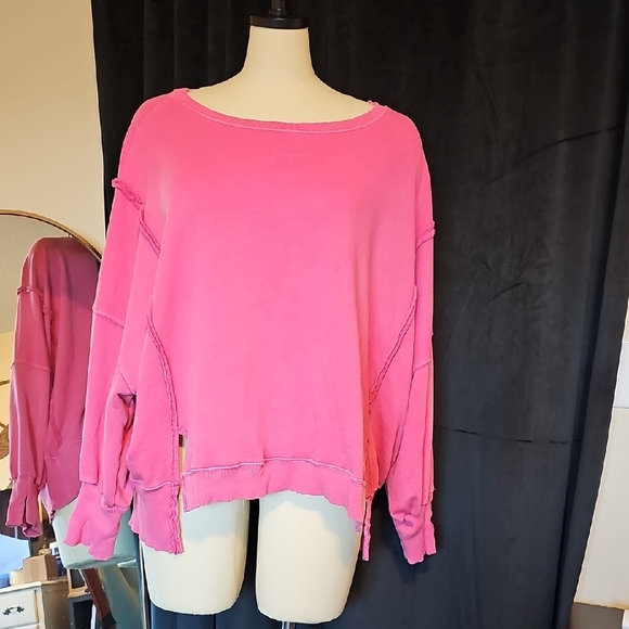 WE THE FREE Pink Camden Oversize Sweatshirt - Size L - Picture 1 of 2